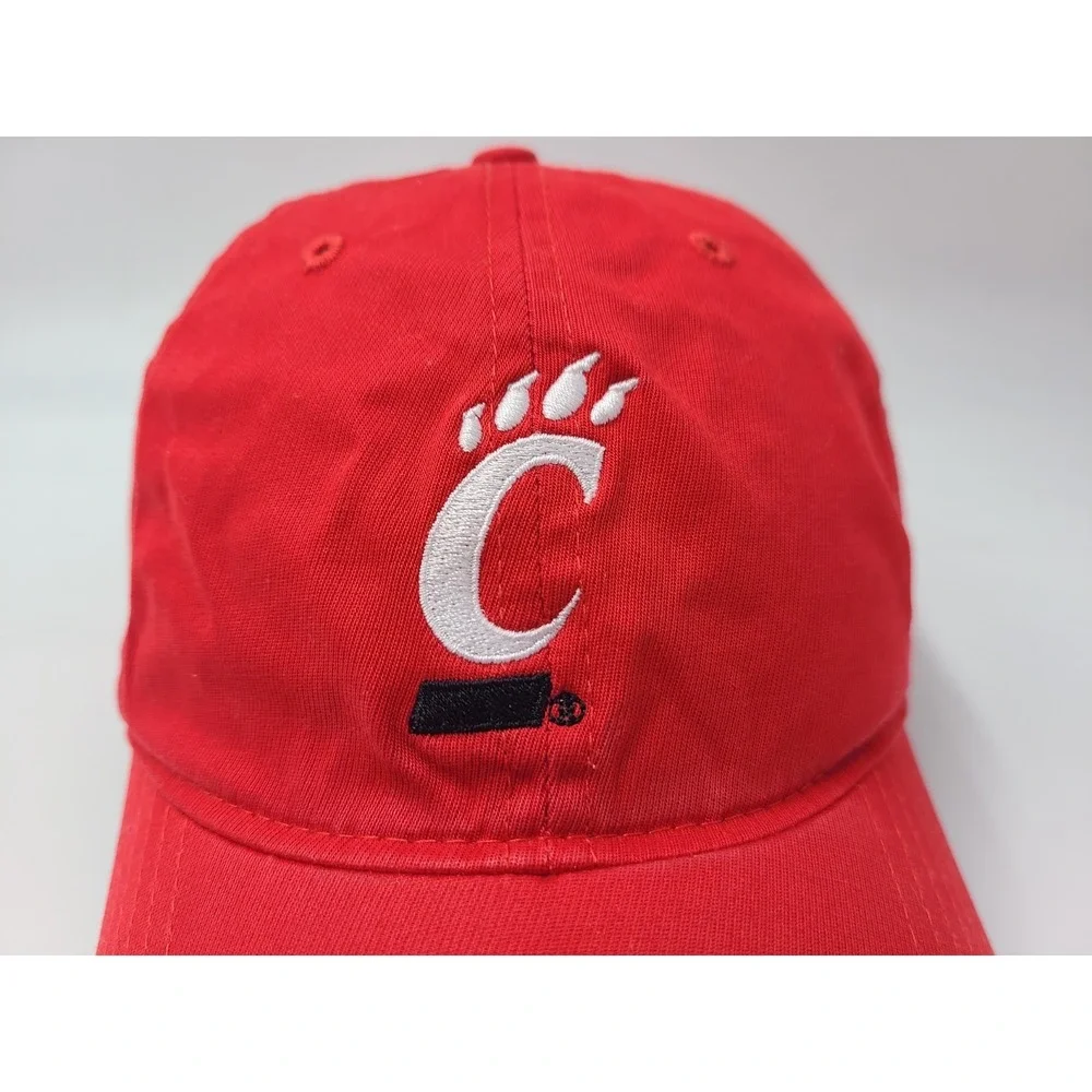 University of Cincinnati Bearcats Under Armour Strapback Adjustable Hat Cap NCAA